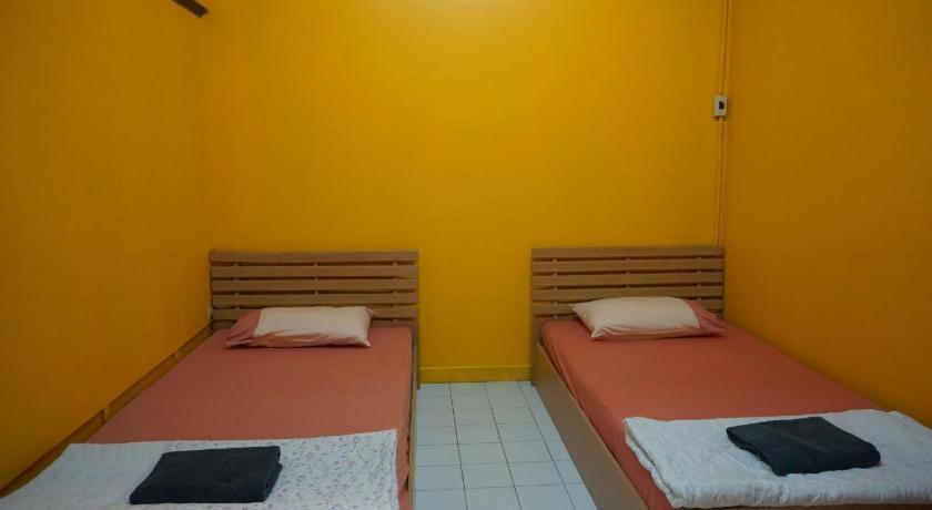 Oyo 730 Meedee Hostel Bangkok Zewnętrze zdjęcie