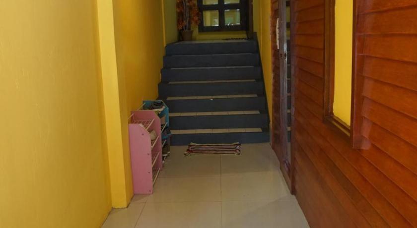 Oyo 730 Meedee Hostel Bangkok Zewnętrze zdjęcie